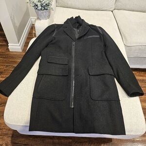 Authentic Guess men's jacket size Medium